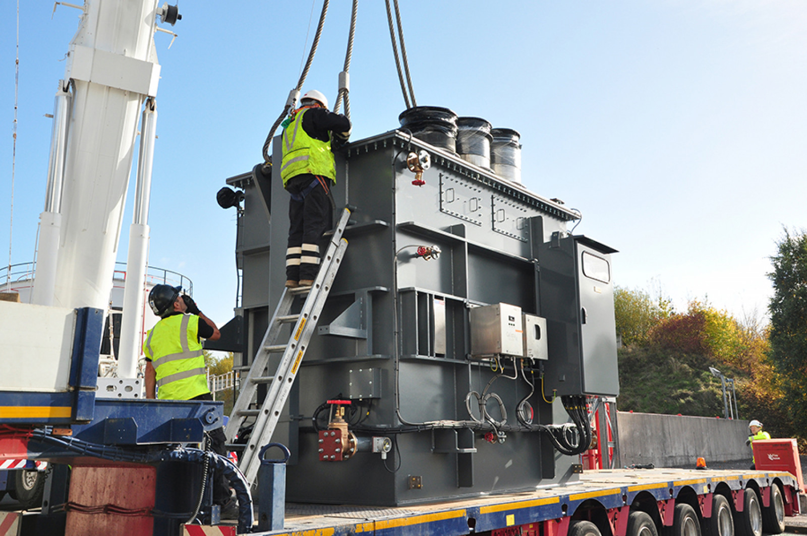 LIFT AND RELOCATION OF ZAFARA GROUP BMU CRADLE