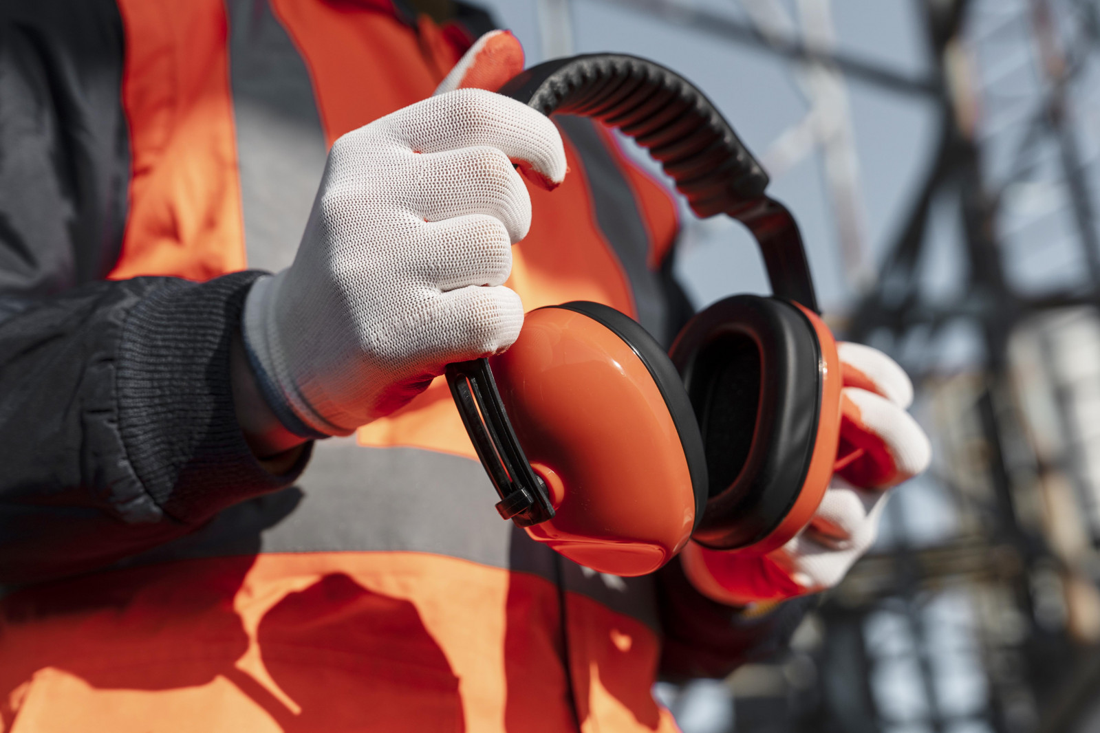 Sound investment: Manufacturing leaders discuss noise control best practice