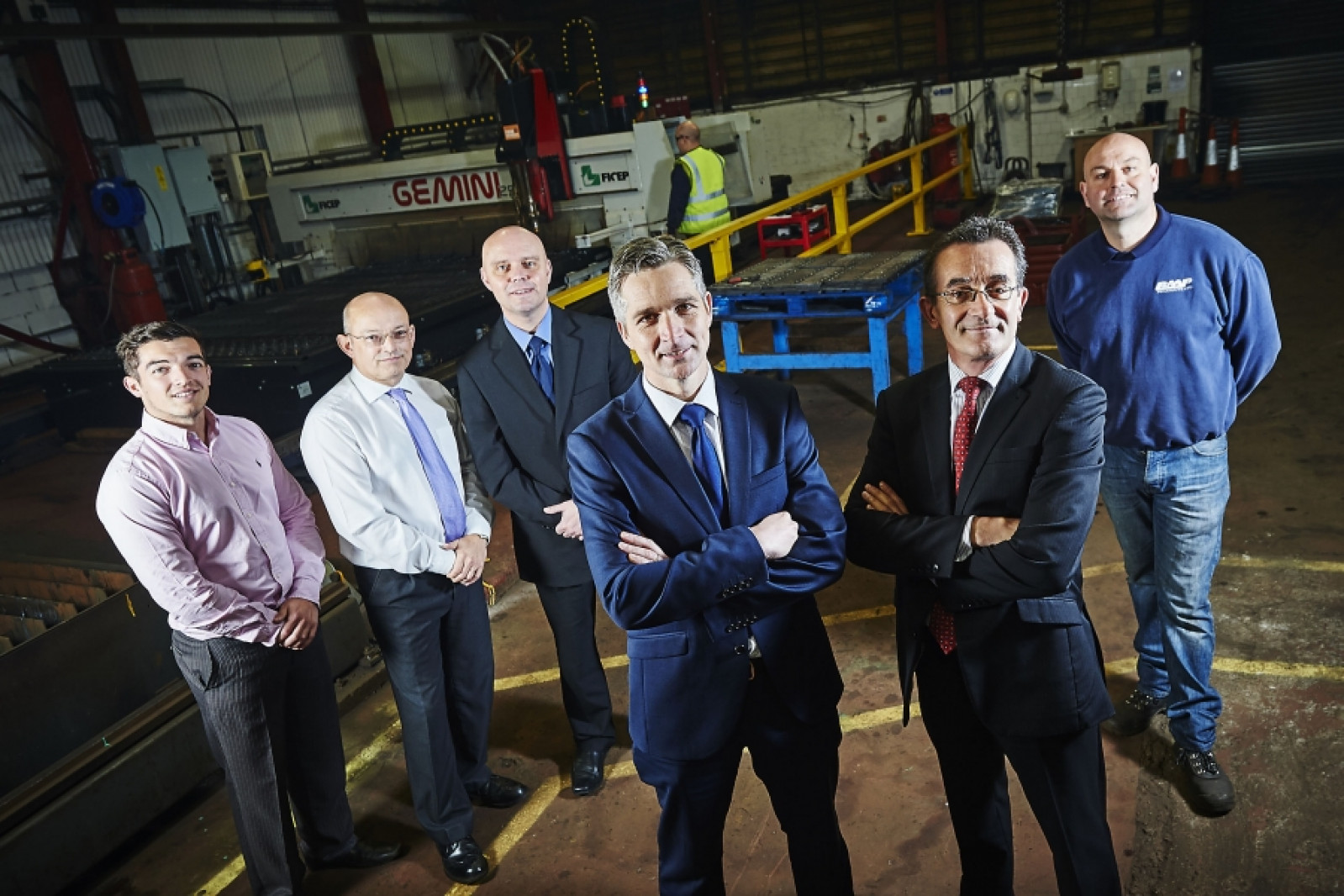 NEW MACHINE PUTS WEDNESBURY FIRM ON THE CUTTING ED...
