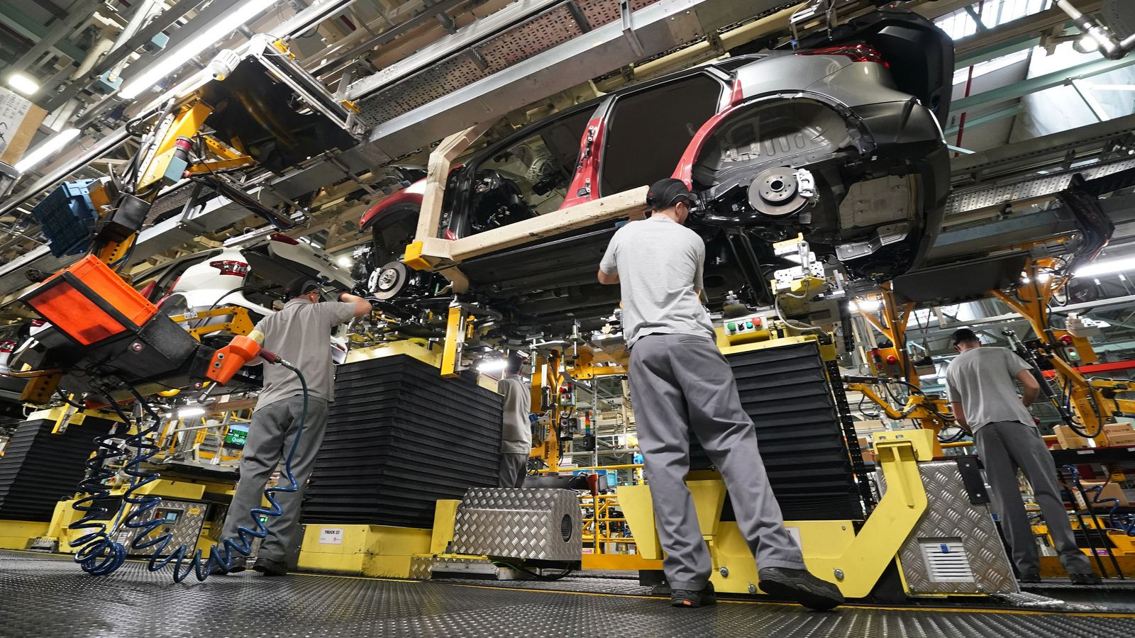 UK Manufacturing Suffers Steepest Fall Since May 2...