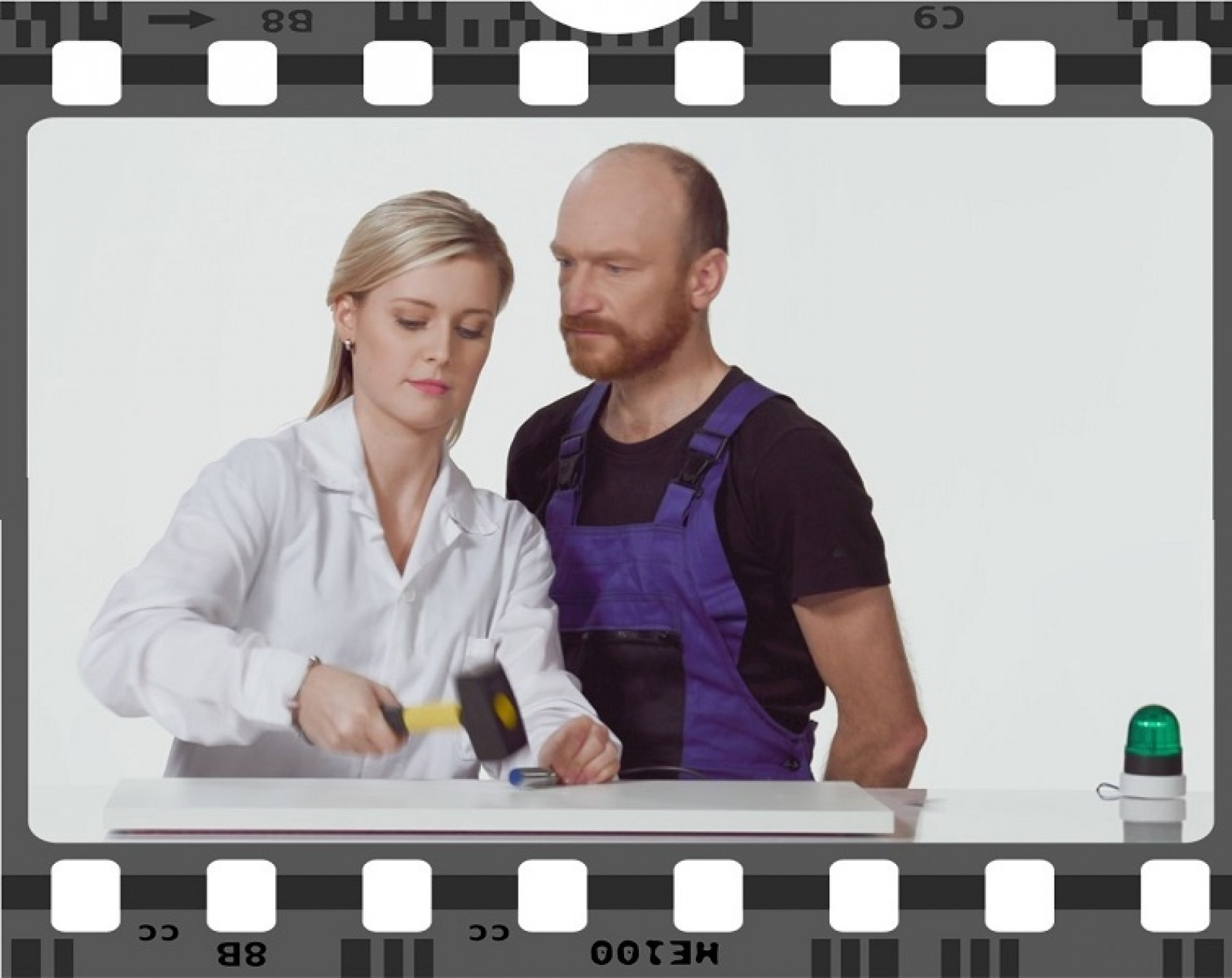 Contrinex video âhammersâ home the robustness...