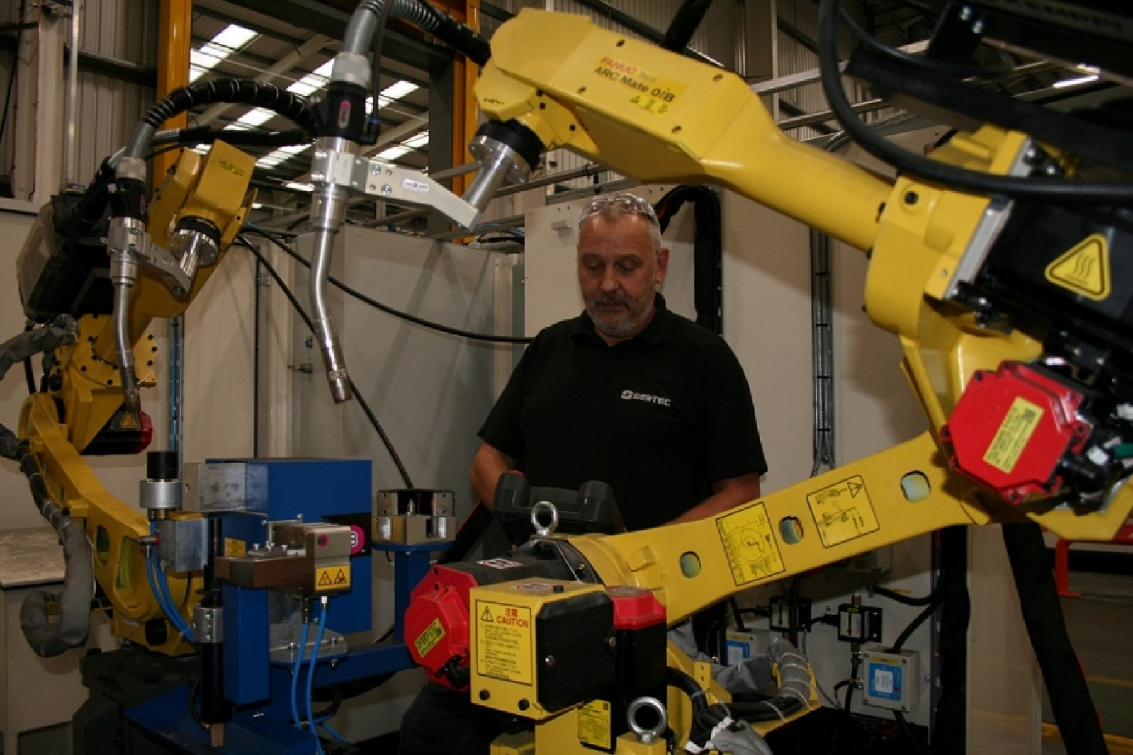 SERTEC INVESTS IN NEW £500,000 ROBOT WELDING CELL