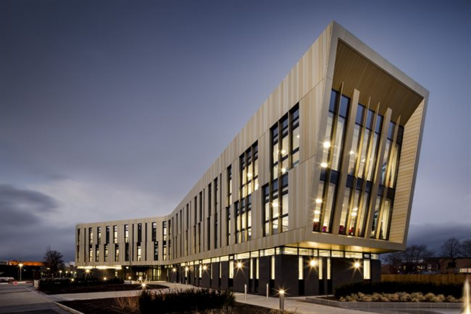 Siemens UK CEO opens Â£24m research facility