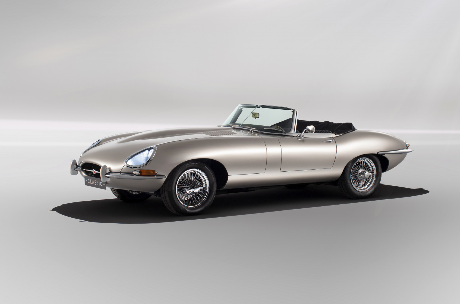 Jaguar to produce electric version of classic E-ty...