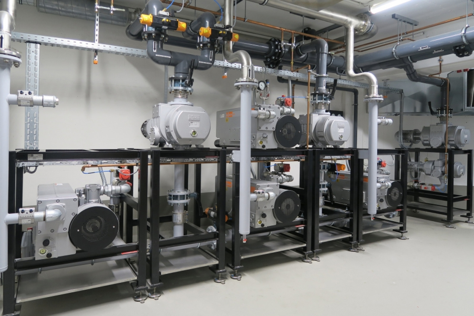 Case Study: Block House Increases Energy Savings and Reduces of CO2 Emissions with a Centralized Vacuum Supply