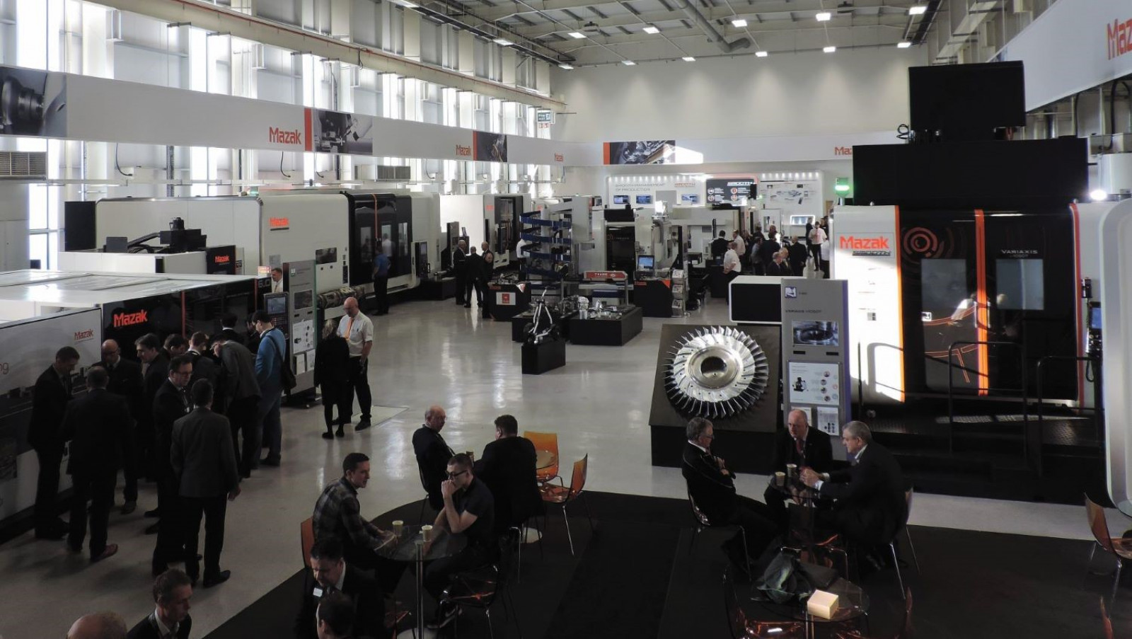 Mazak celebrates 10 years of success with European...