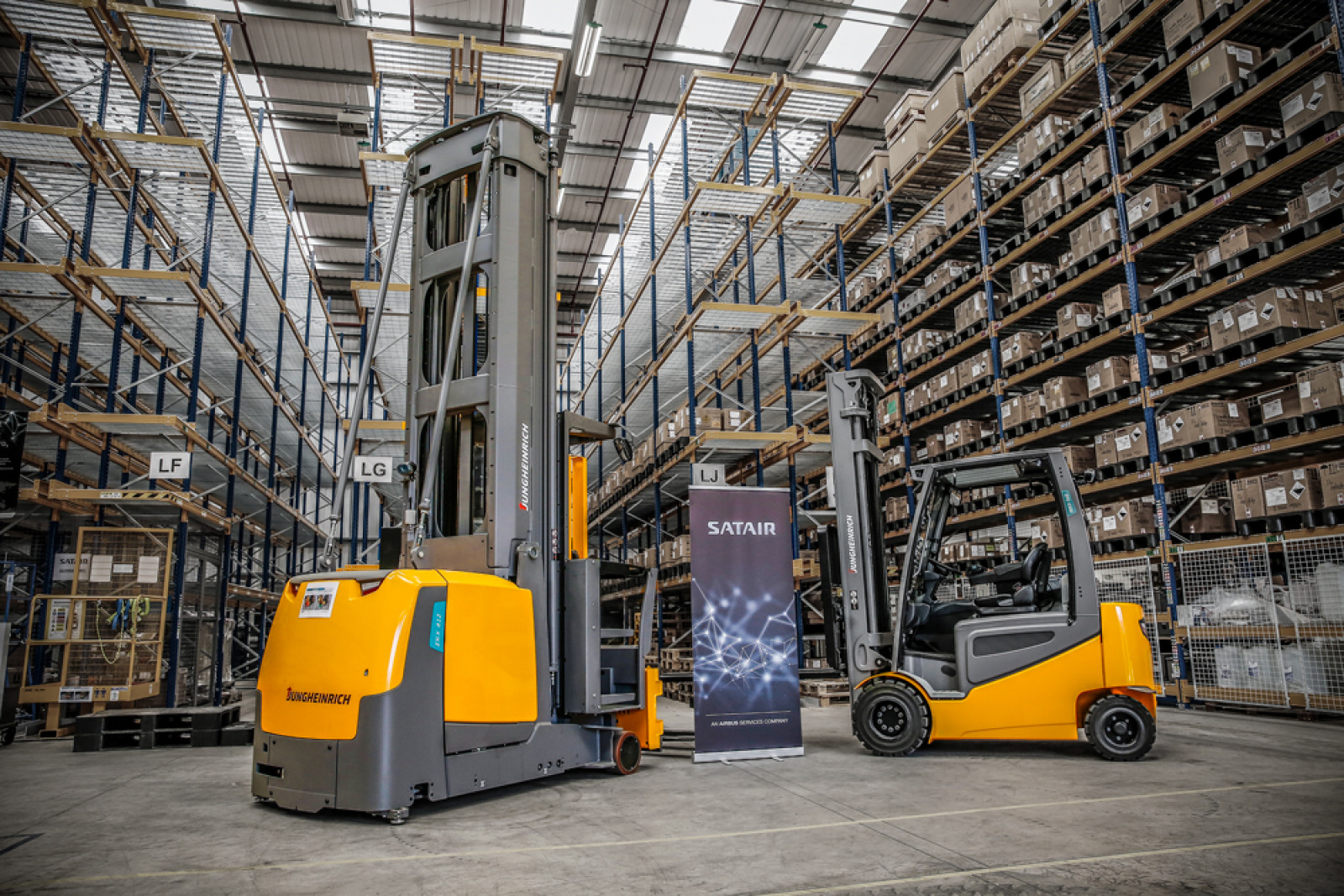 Made in the Midlands Satair launches new UK facility with high bay racking solution from